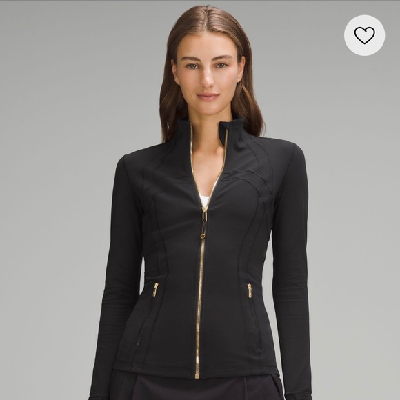 Lululemon fan favorite define jacket, powered by Nulu fabric. - Picture 1 of 7